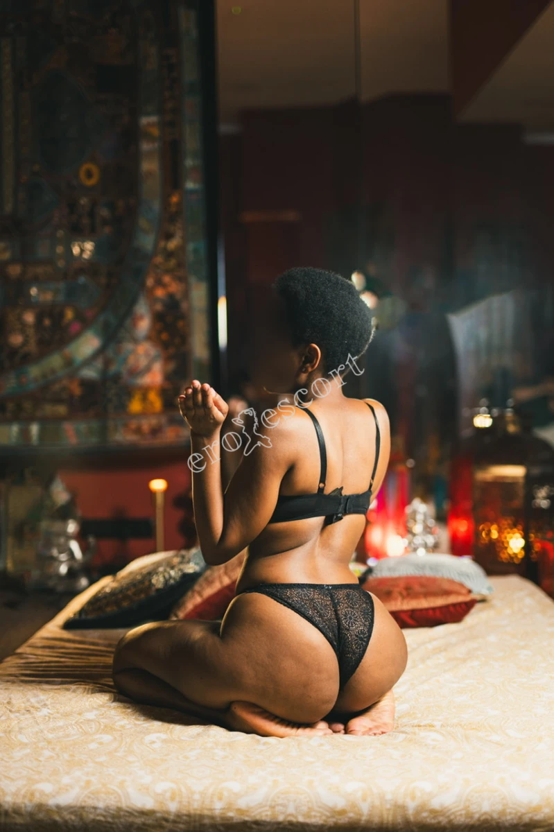 Naomi300 -Sensual Massage