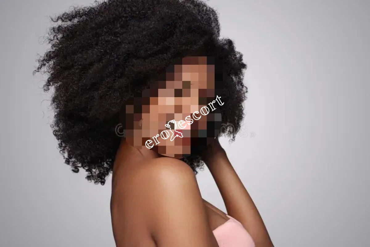 Africa Girl- GRACLYN- LuxMassage!