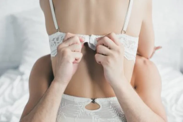 Czego pragną żonaci mężczyźni? Skryte marzenia, których często nie wypowiadają głośno.